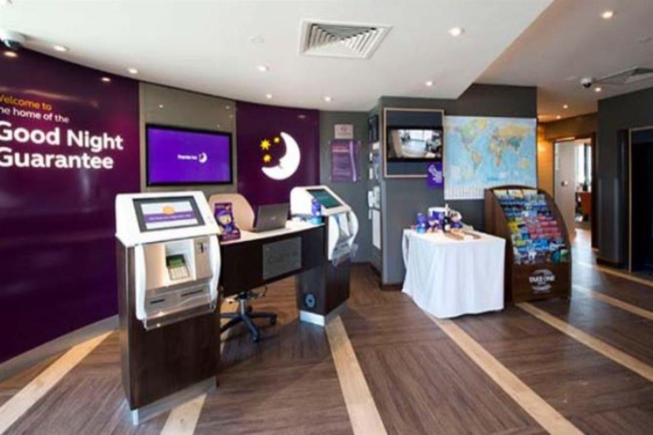 Premier Inn London Woolwich Exterior foto
